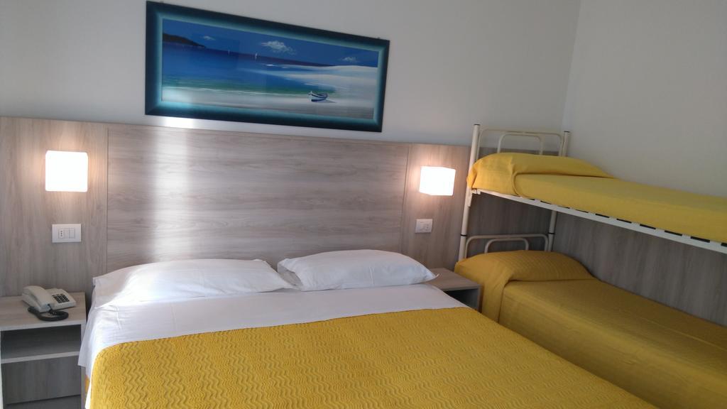 Hotel Monti Rimini Exterior photo