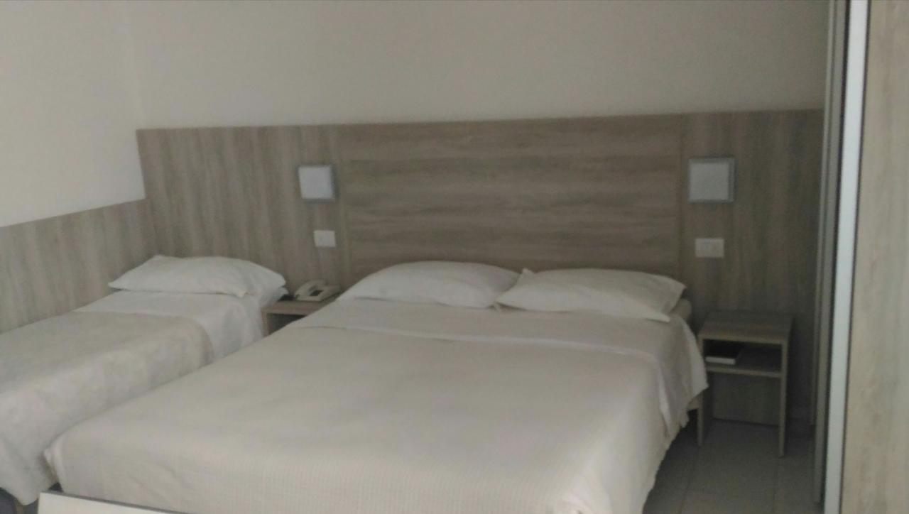 Hotel Monti Rimini Exterior photo